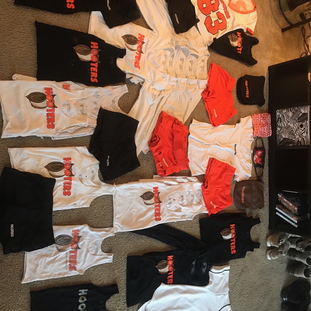 Hooters Girl uniforms/jerseys/face mask/pouches